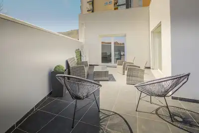 Image de Casa Moderna com 4 Quartos, no Vale do Douro, Cidade da Régua