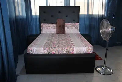 Image de Chambre, Salon Meublé Moins Cher Idéal Pour votre Séjour.