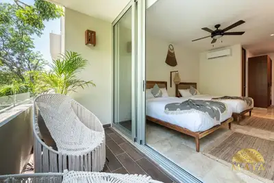 Image de Nhoa 206c Lux 1br Condo Jungle View in Aldea Zama
