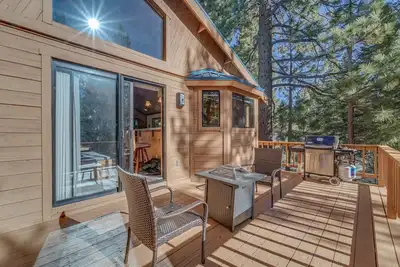 Image de Home 1 Mi to Downhill Ski Resort: Bring Your Pets!