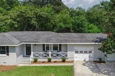 Image de Nottingham Place-Near Bruce's Field/ Golf/ Tennis - Guest Favorite