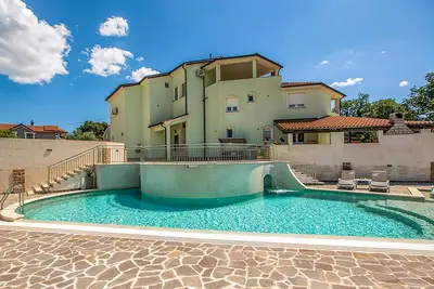 Image de Superbe appartement 1 chambre à Pula