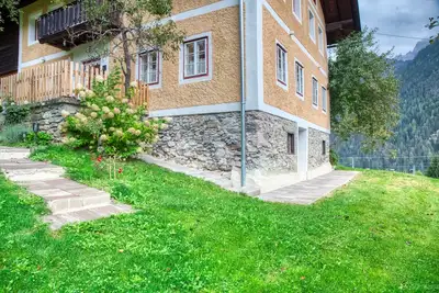 Image de Typisches Tiroler Haus mit GroĂźem Garten, Sauna, Bergblick nah an den Skipisten