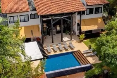 Image de Luxury Home In Paradise