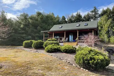 Image de log cabin in the White Mtns. near skiing & attractions Sleeps 8-10