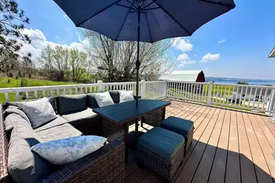 Image de Stunning Lake Views! Country Side Retreat