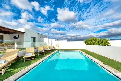 Image de Casa Iria - 5 chambres, 3 salles de bain, terrasse avec piscine privée
