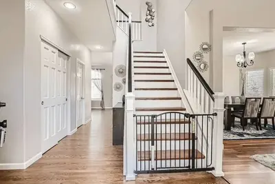 Image de Single Family Near Denver Large home 5bed\/4bath. Pet friendly