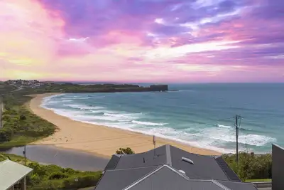 Image de Just listed - Kiama - Stunning Beach & Ocean Views - 3 bedrooms - Swim-Spa
