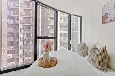Image de A Chic 2br Apt Right Next to Melbourne Central
