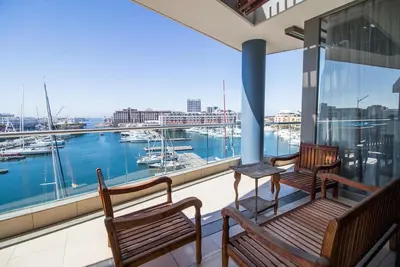 Image de Marina au bord de l'eau, 2 chambres, vue sur le yacht