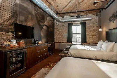 Image de Brew City Retreat, 4 Modern Units, Pets Allowed, Close to Erie Street Plaza!