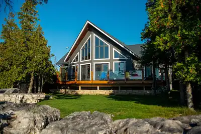 Image de The Whiskey Harbour - Waterfront Luxury Listing