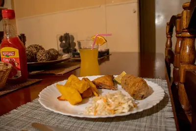 Image de Starry Nights Cottage -2 minutes to the Mall and 4 minutes from Nakuru Town!