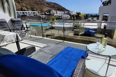 Image de Beheizter Pool mit 2 R Apt Sea+ Parkview