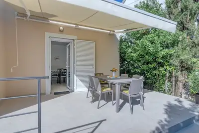 Image de Brand new deluxe Holiday Home Beba with beautiful garden and terrace in small historic city Kraljevica