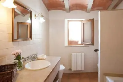 Image de Beautiful Cottage in Wine Area