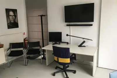 Image de 1st floor boutique apartment P free\n