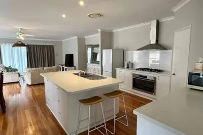 Image de Lazy Daze on Davies - Broadwater