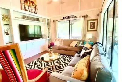 Image de Amazing River House on private 20 acres!