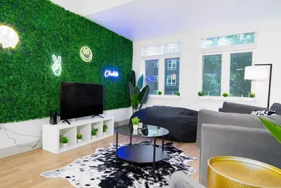 Image de 4br Apt in Uptown - Sleeps 10!