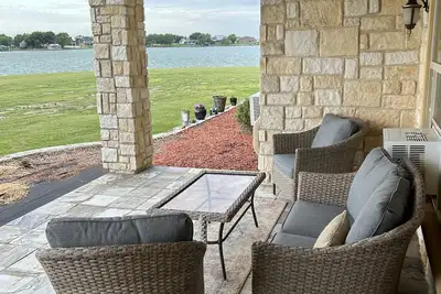 Image de Richland Chambers Reservoir Lakefront Condo on First Floor with Outdoor Pool!