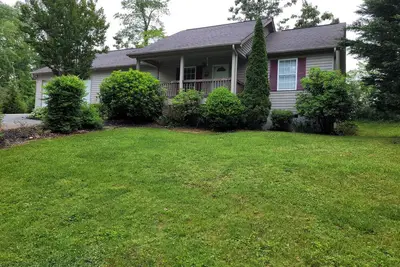 Image de Quiet Mountain Retreat minutes from Asheville, Nc