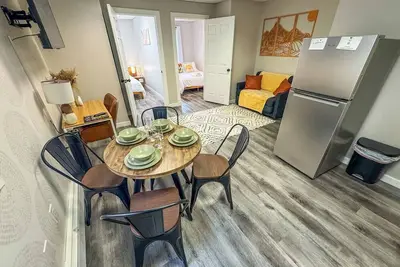 Smart and modern central 2br apt