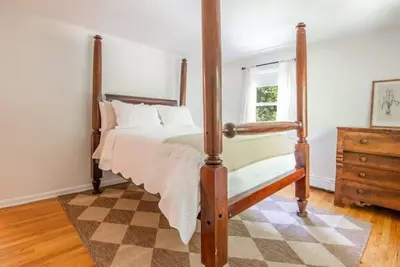 Image de Hollow Spring Retreat\n\n