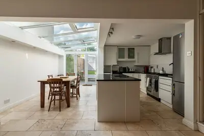 Image de Cohost Partners Cozy Bath Retreat with Private Garden
