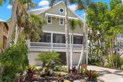 Sea U Soon - Luxury Villa with Heated Pool
