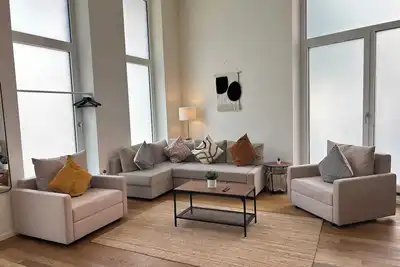 Image de Spacious apartment for 10 near Quartierpark