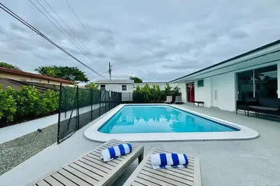Image de Cozy Pool Retreat, Close to Downtown Fort Lauderdale