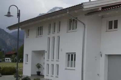 Image de Moderne Ferienwohnung in Ruhiger Lage mit Balkon, Gartenanteil