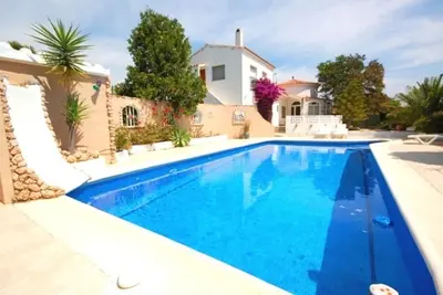 Image de Saona Villas (Cp Laura) : villa pour 11 personnes, piscine privée, à 1, 5 km mer