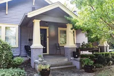 Image de Nugget`s Roost - Maple Ridge Gem