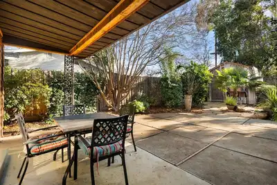 Image de Private retreat in the heart of Chico, just moments away from the enchanting Lower Bidwell Park