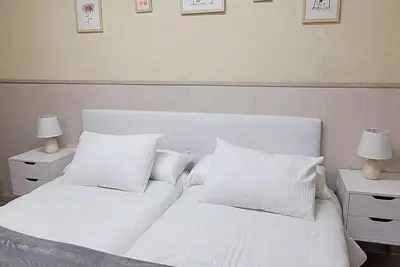 Image de Apto acogedor Barrio Salamanca\n\n