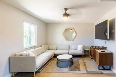 Image de Convenient single family home, 2br/1. 5ba and Great Ac for hot days.