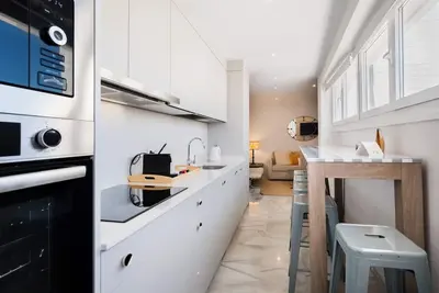 Image de Wide & bright- 2Bd 2Bth- Cathedral