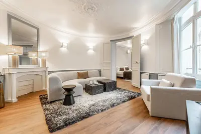 Image de Sweett | Opera 31 - Deux Chambres Appartement, Couchages 5