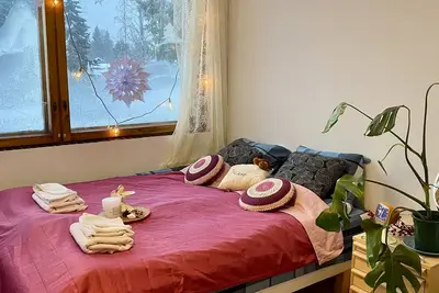 Cosy 20m2 Apartment 950m from the train station with free wifi and parking.