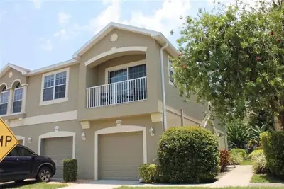 Entire Beautiful one Bedroom Home