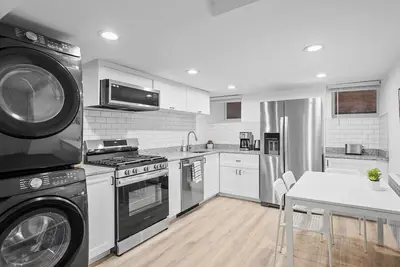 Image de Shadyside\/Pittsburgh, Modern & Quiet 1 Bedroom Condo with Free Parking