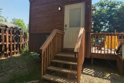 Image de Rocky Mountain Bunkhouse – A Cozy, Riverside Escape in Lyons, Co