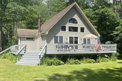 Image de Family Friendly Cozy Country Chalet -- Close to skiing, hiking, kayaking, golf