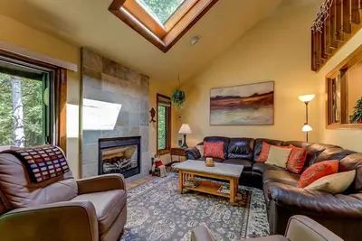 Image de All-season, multi-family retreat in North Conway