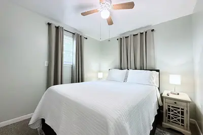 Image de Super Clean and Convenient Apartment Convenient to Nola and Msy ~ The Che'Leone
