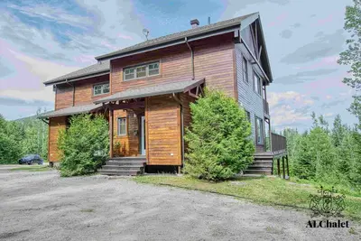 Image de Chinook et Mistral - 2 chalets jumelés en nature avec 2 spas