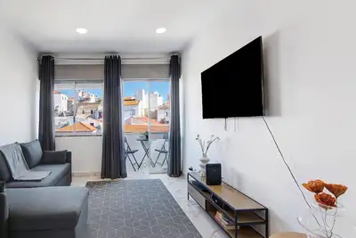 Image de Appartement \"Alpha House\" avec balcon, Wi-Fi et climatisation